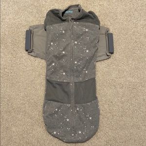 Happiest Baby Snoo Sleep Sack size small Grey